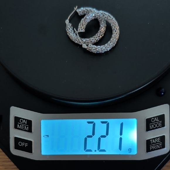 14K White Gold Hoop Earrings